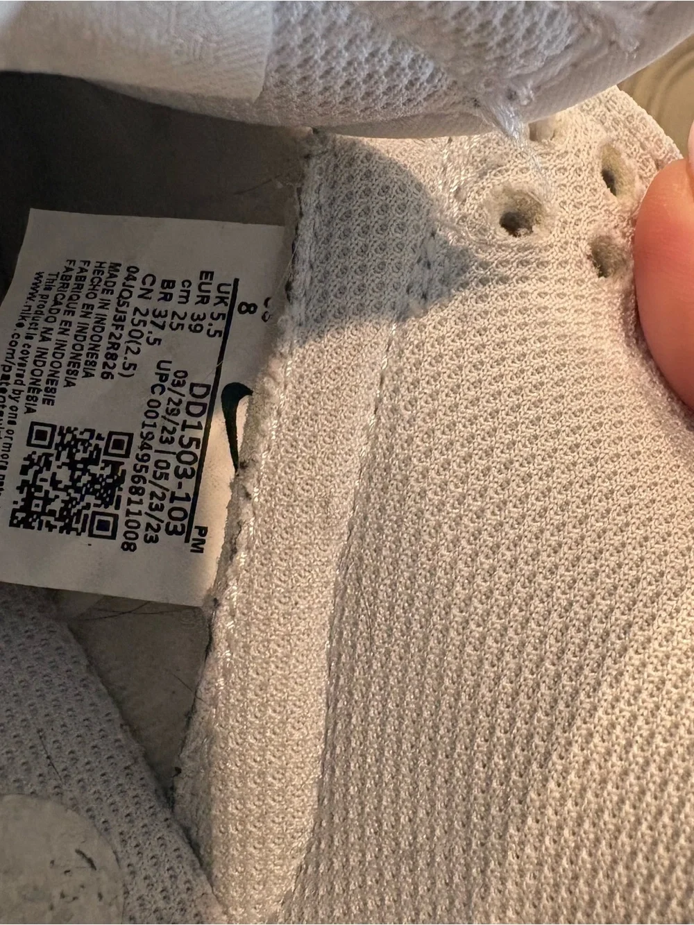 Nike Womens  Low-Top Sneakers